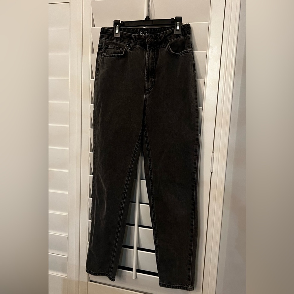 BDG Urban Outfitters “Mom High-Rise” Jeans